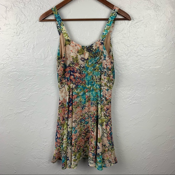 Urban outfitters: Lucca Couture floral mini dress - Picture 6 of 10